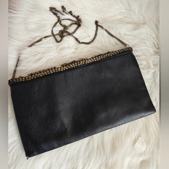 Ecote leather sequined cluch with removal chain shoulder strap - Picture 3 of 7